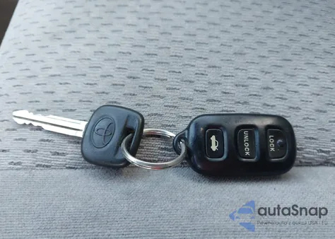 2004 Toyota Camry Le из США, поврежденный, VIN 4T1BE32K34U793038